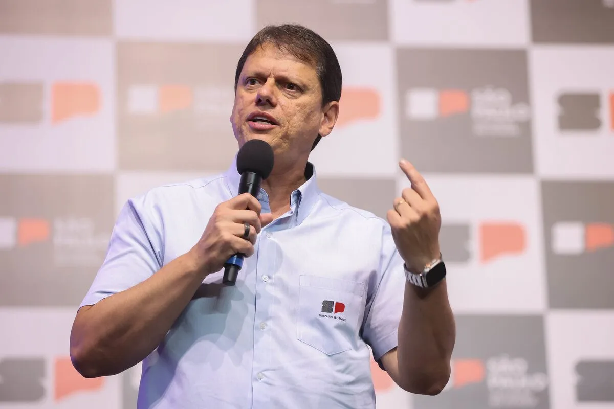 Despejo de famílias promovido pelo governo Tarcísio é suspenso pela Justiça