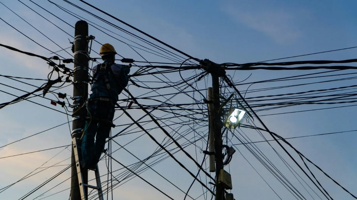 Bairros de Manaus, Itacoatiara e Iranduba vão ficar sem energia nesta terça; veja locais e horários