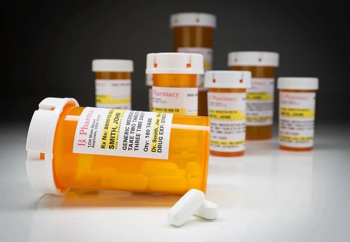 Los pagos y regalos de las farmacéuticas influyen en las prácticas de prescripción de los médicos, concluye una revisión