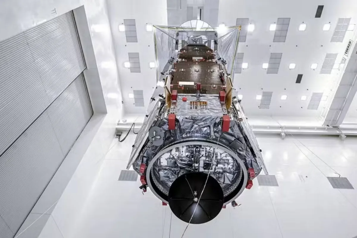SpaceX lança telescópio da Nasa para mapear energia escura e exoplanetas