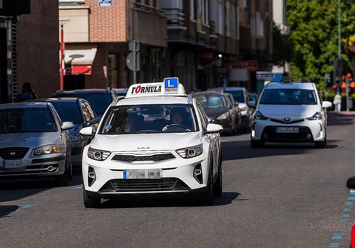 Así son las ayudas para sacarse el carné de conducir en Castilla y León: cuantías, edades y criterios de prioridad
