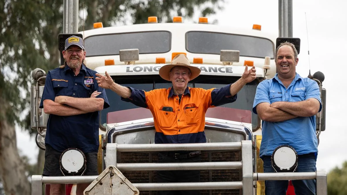 Stars of Outback Truckers documentary prepare for West Australian world premiere of new live show