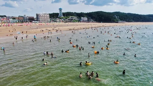태안 21개 해수욕장에 157만명 방문…안전요원 80여명 계속 배치