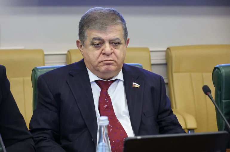 Сенатор Джабаров назвал условия стабилизации ситуации на Ближнем Востоке
