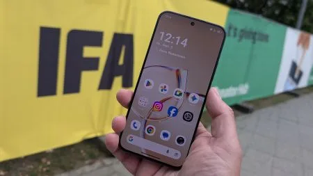 IFA: TCL P80: Drei Smartphones mit hellem AMOLED und NXTPAPER-Modus