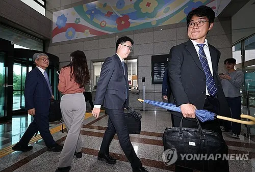 선관위 특검 "전국 30개 시군구 선관위, 투표자수 허위입력 확인"