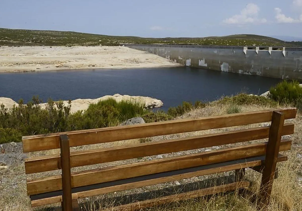 Los embalses gallegos bajan al 59% de su capacidad y se sitúan por debajo de la media española