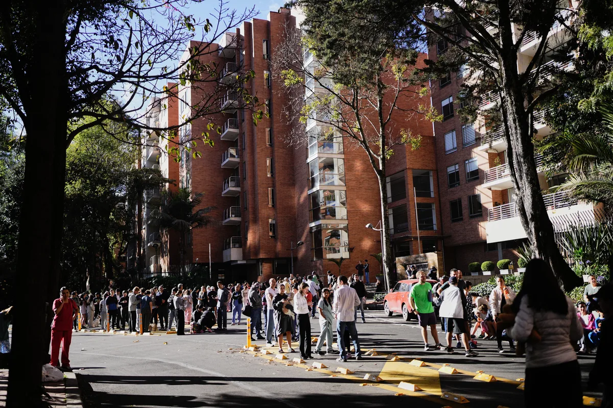 Señales de alarma tras un sismo: estos son los síntomas que requieren atención médica y líneas de emergencia en Bogotá