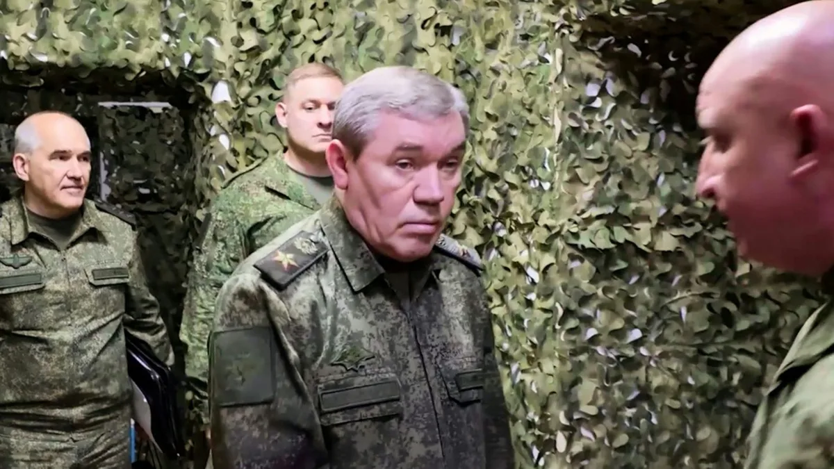 Russischer Generalstabschef Gerassimow besucht Soldaten an der Front in der Ukraine