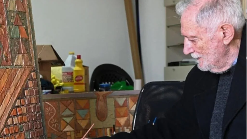 Le peintre et sculpteur palestinien Sliman Mansour est mort à l'âge de 79 ans