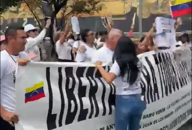 Primero Justicia exige a Delcy Rodríguez que publique una lista con los nombres de los excarcelados