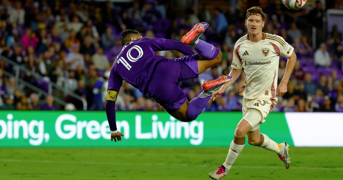Video: el viral golazo de taco de Martín Ojeda en la MLS
