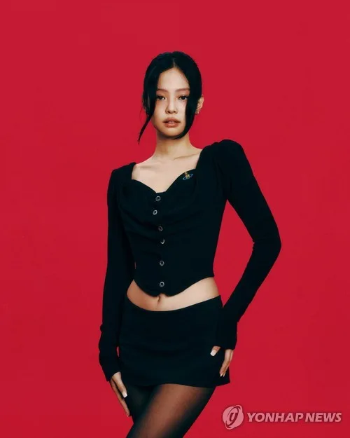 제니 '드라큘라', 빌보드 싱글 차트 5위…자체 최고 타이 기록
