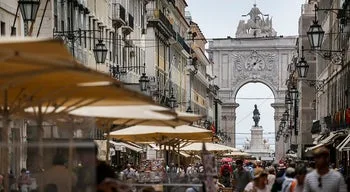 Detidos três suspeitos de terem baleado turista na Baixa de Lisboa