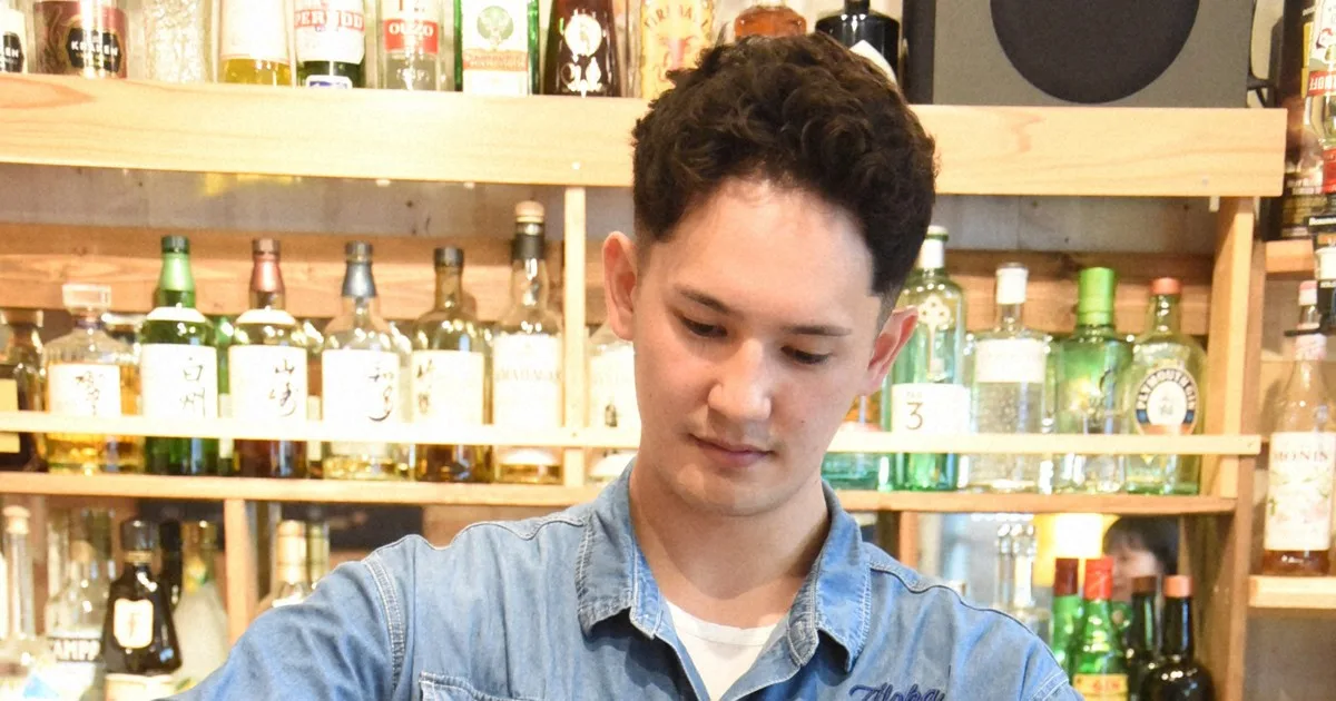 ビールと水、バランス悪いと…? 「適正飲酒」促すグラス開発