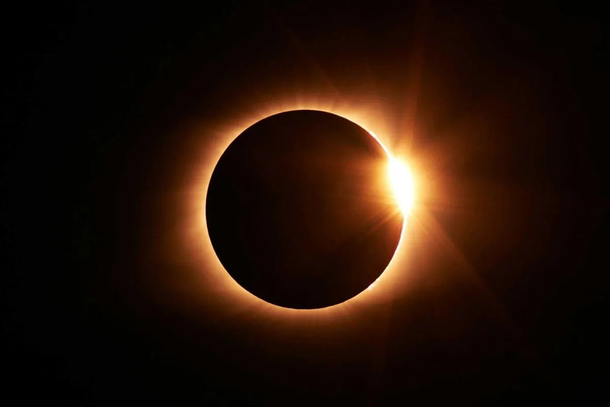 Une éclipse solaire totale aura lieu dans un an : voici comment il sera possible de l’observer