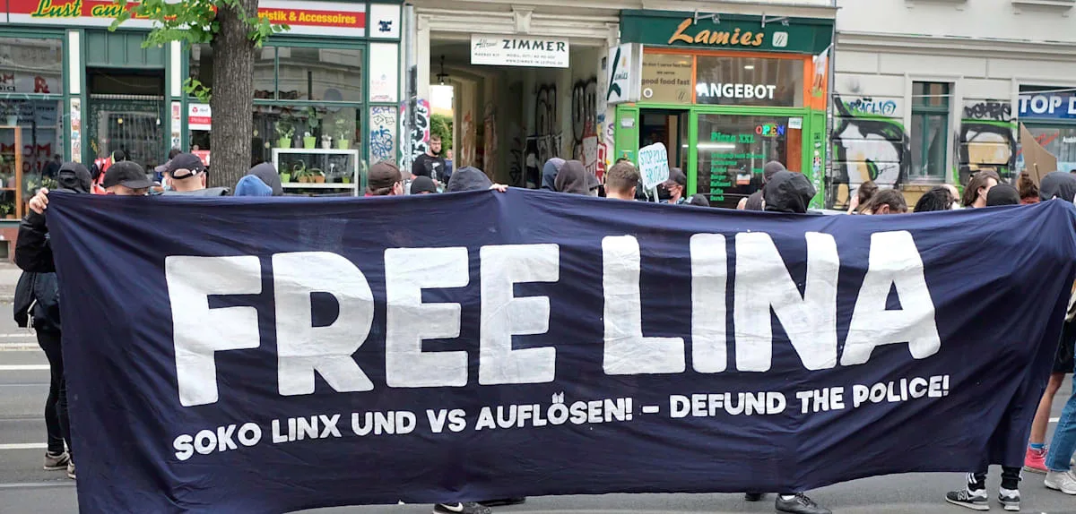 Polizei nimmt mutmaßliches Mitglied der linksextremistischen „Hammerbande“ fest