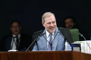 TSE pode suspender diretório partidário se respeitar rito, diz Toffoli