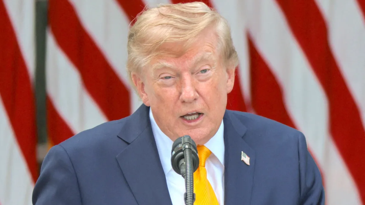 Republicans Urge Trump to Spend $400 Million War Chest Ahead of Midterms