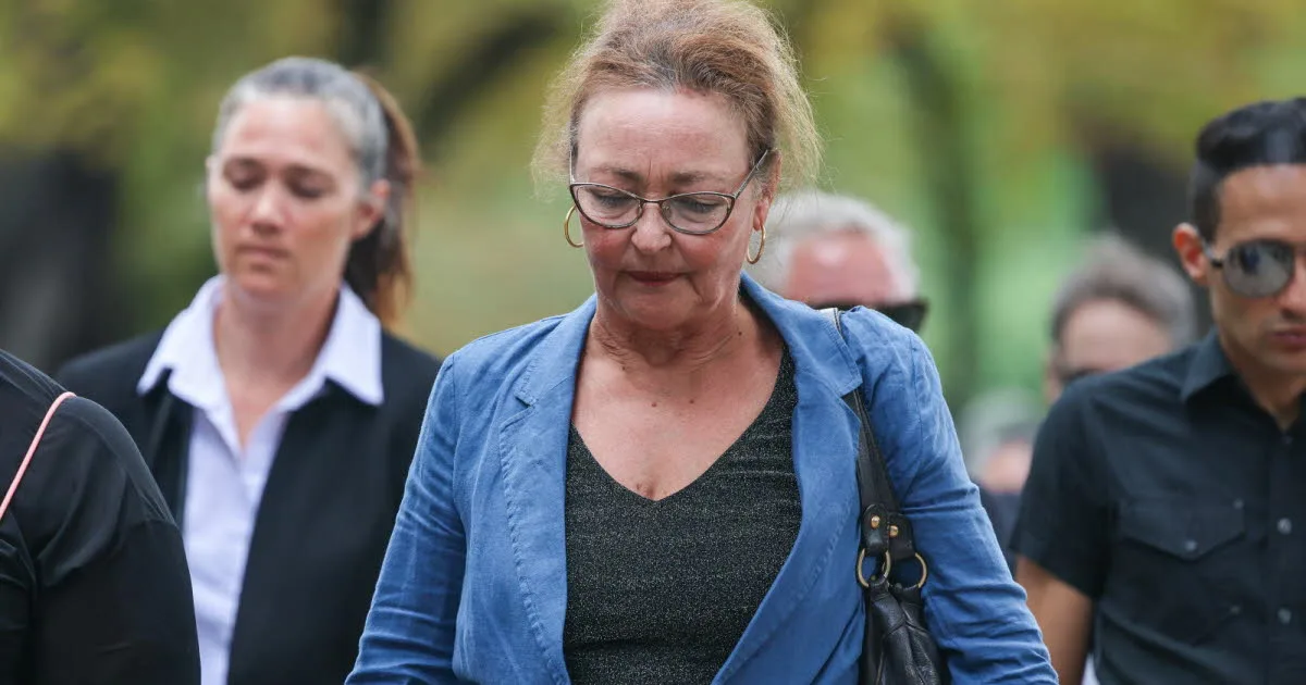 En images. Obsèques de Dominique Frot : sa soeur Catherine, Jean-Pierre Darroussin... les célébrités et proches présents