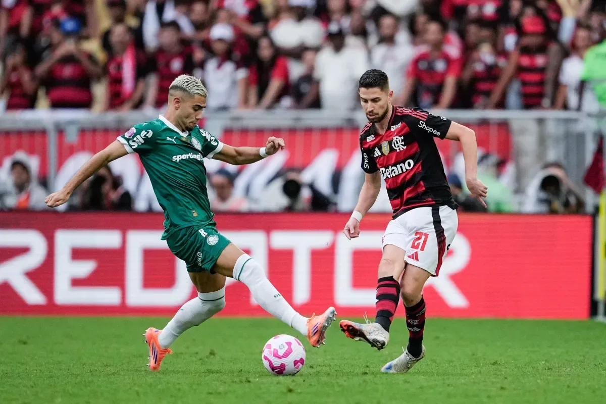 A oito rodadas do fim, Flamengo e Palmeiras brigam pelo título do Brasileirão; veja os próximos jogos