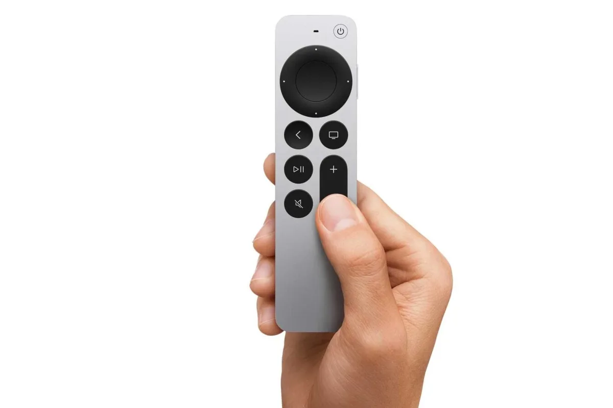 Pour 69 euros, votre vieille Apple TV peut s’offrir la télécommande qu’on ne perd plus sous le canapé