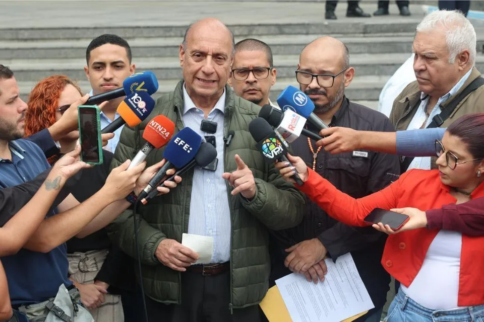 Ex presos políticos piden a Delcy Rodríguez que ONU verifique cifras de excarcelados