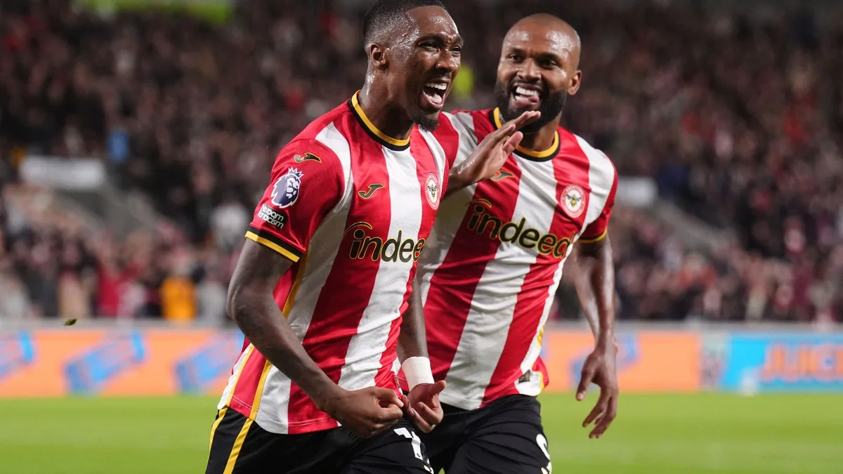 Liverpool win at nine-man Brentford LIVE!