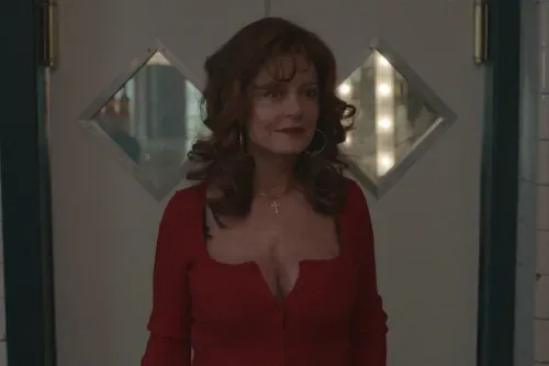 Susan Sarandon says still losing roles over Gaza stance