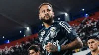 Titular do Atlético-MG sente dores e é substituído contra o RB Bragantino