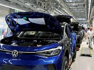 Jusqu’à 50 000 suppressions de postes supplémentaires annonce le groupe Volkswagen, l’Allemagne en première ligne