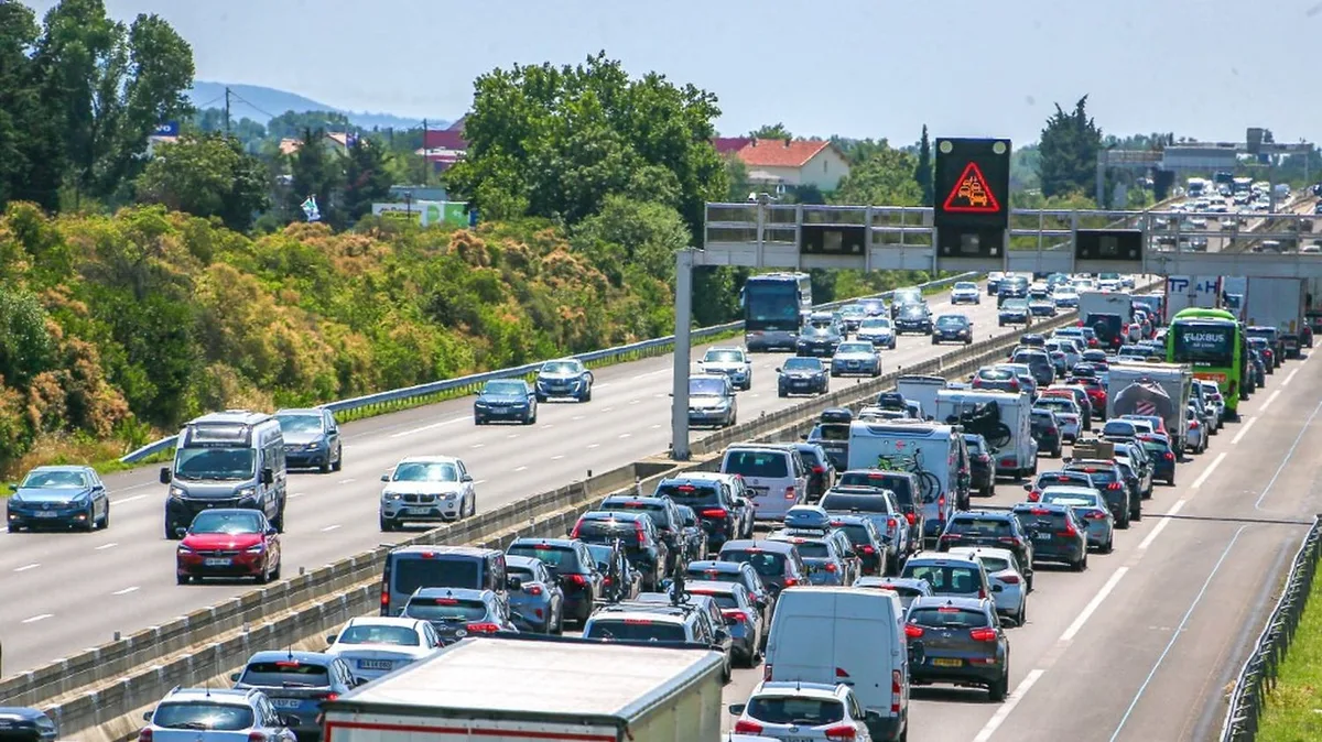 Plus de 700 km de bouchons cumulés samedi midi, hors Ile-de-France