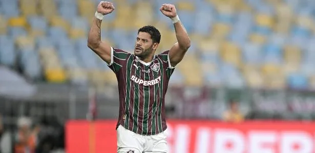 Cano marca no fim, Flu vira sobre Palmeiras e 'ajuda' Fla no Brasileirão