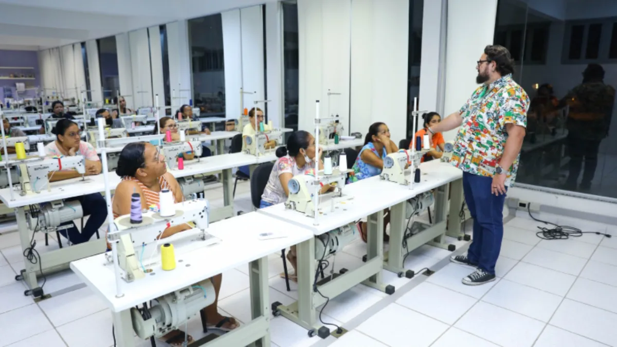 Instituição oferta 500 vagas em 18 cursos técnicos e profissionalizantes gratuitos; confira oportunidades