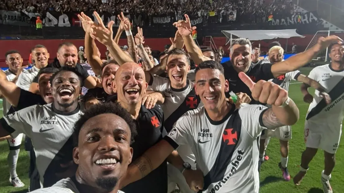 Vasco vence o Vitória no Barradão e vai para a 3ª semifinal seguida da Copa do Brasil