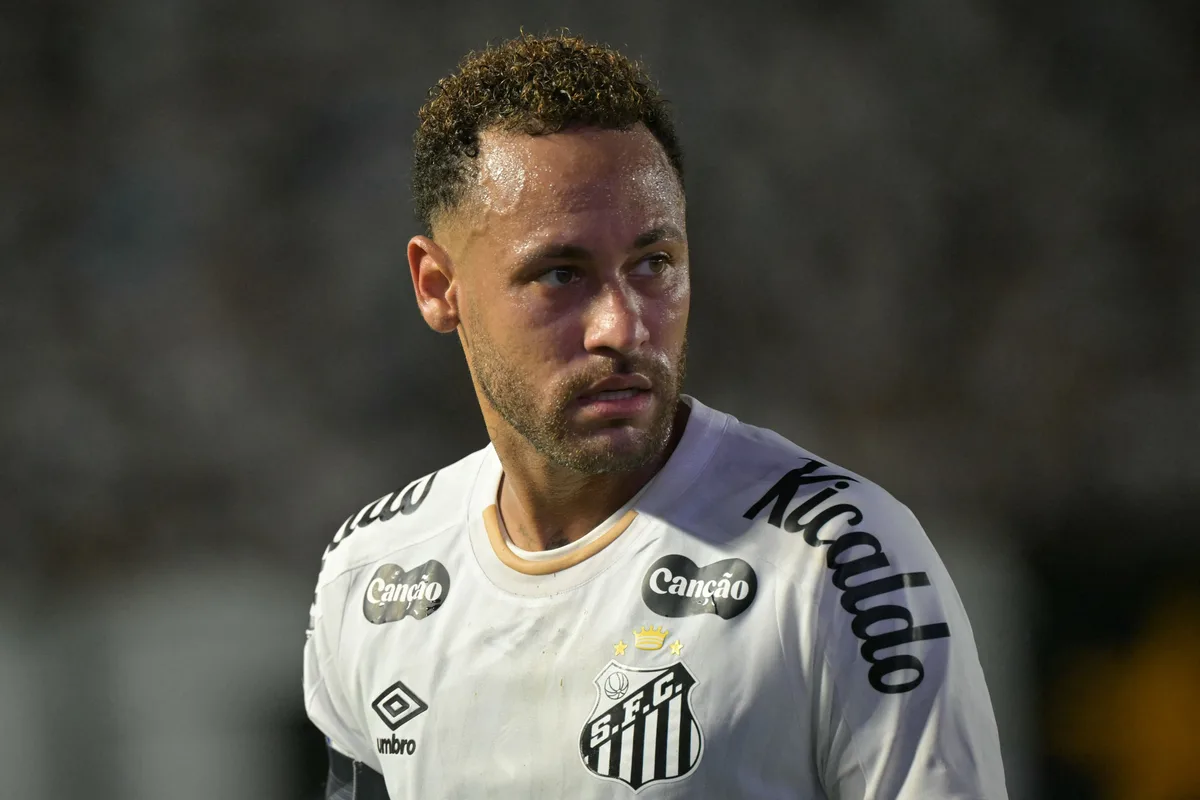 Neymar, víctima de la regla antidemoras
