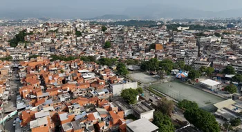 Reportagem. Fações armadas condicionam voto e infiltram-se na política do Rio de Janeiro