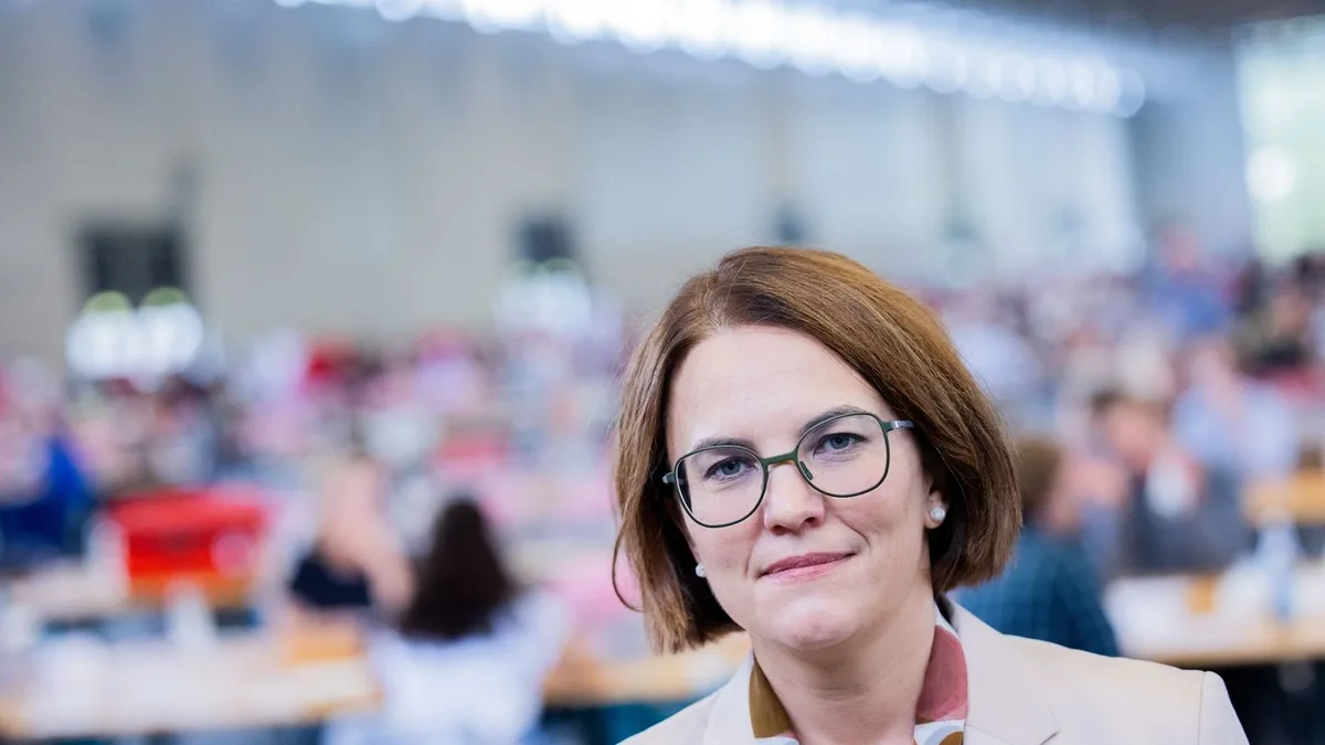 Abschiebungen: Nein zu Abschiebehilfe? Köln sieht Kommunikationsproblem