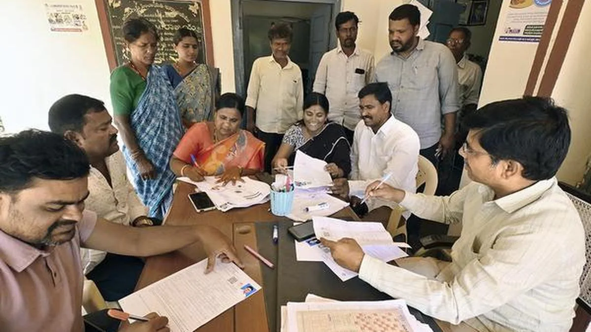 Telangana SIR: BLOs being forced to accept Form-7s without signature of applicants