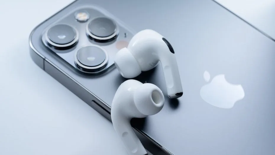 Airpods mit Kamera: Ab wann die umstrittenen KI-Devices verfügbar sein könnten