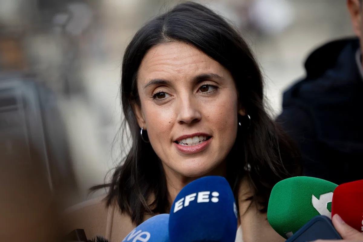 Podemos endurece su discurso contra el PSOE y apela a ser los "Robin Hood" contra la especulación inmobiliaria