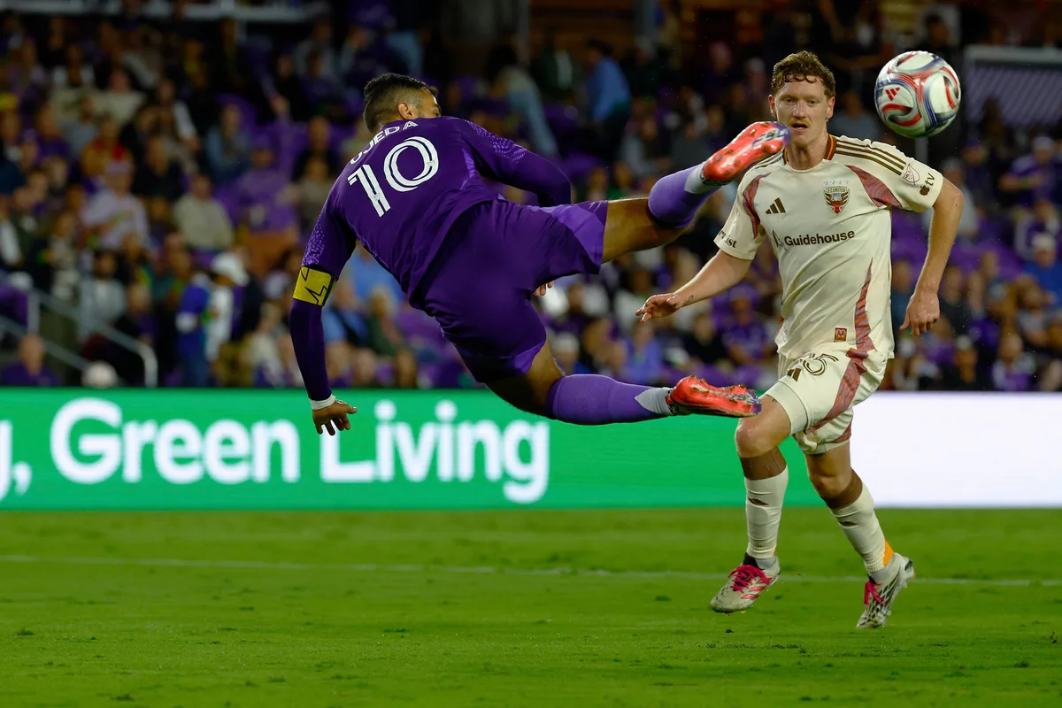 "Patada escorpión": la espectacular definición de un argentino en la MLS que se candidatea como el mejor gol del año