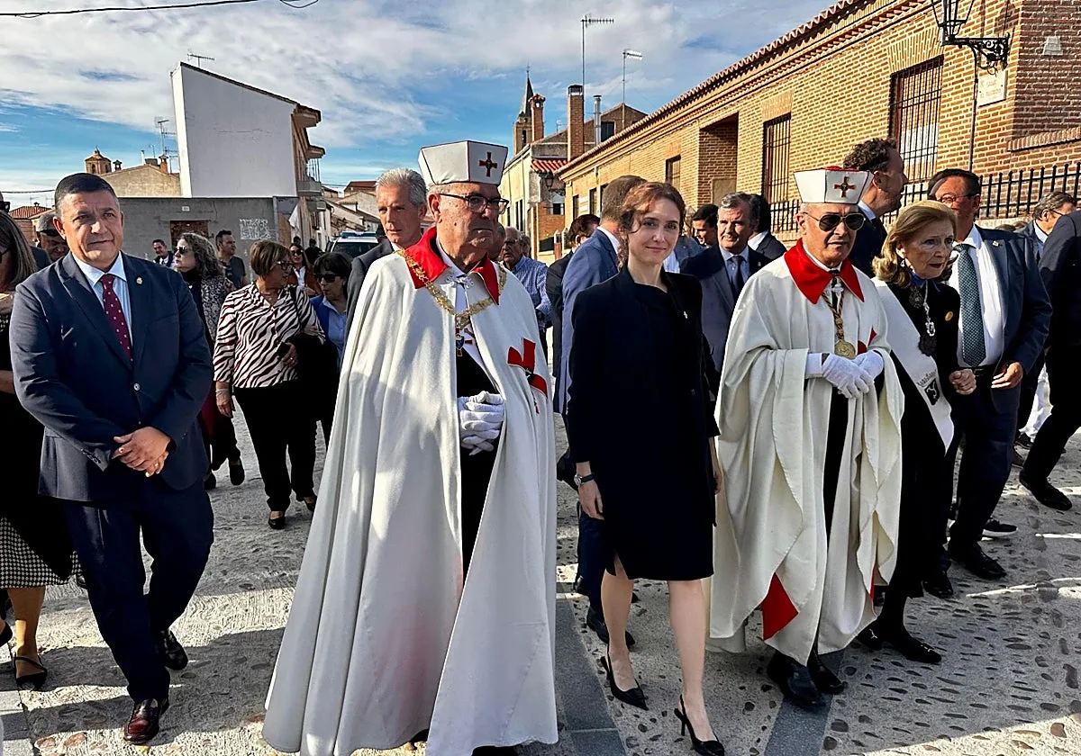 Isabel Díaz Ayuso, investida dama de honor del Capítulo de Isabel la Católica en Madrigal de las Altas Torres