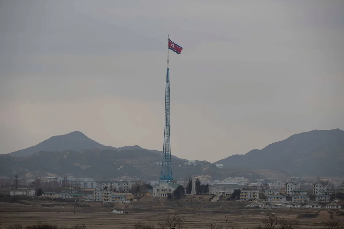 South Korea fires warning shots after North Korean soldiers crossed DMZ
