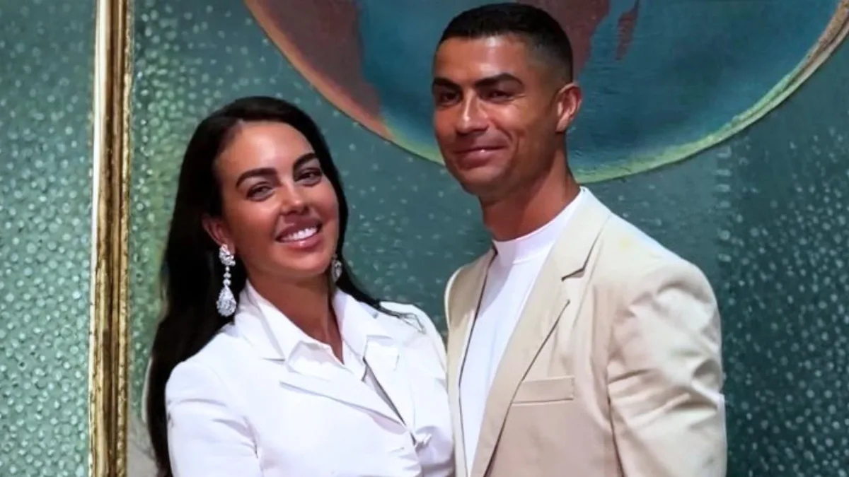 Primeras imágenes de la boda de Cristiano y Georgina: un 'sí, quiero' con diseños de Gucci en el salón de su casa en Portugal