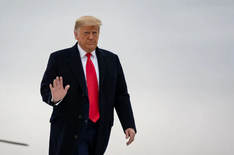 20 Minutes: Макрон ответил на карту США Трампа с французскими территориями