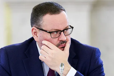 Котяков: поручение Путина о повышении МРОТ до 35 тыс. рулей к 2030 году выполнят