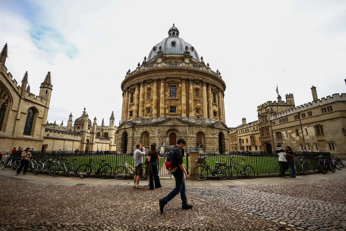 Top universities should be able to charge more, says head of Russell Group