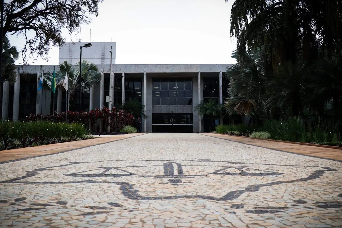 Briga por aluguel acaba em ofensa racial e condenação de R$ 15 mil
