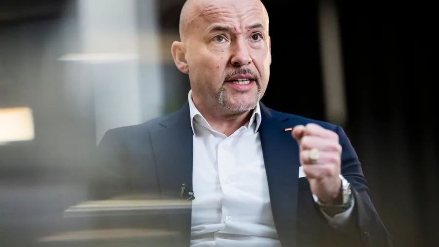 Bundespolitik: Hoffmann gegen Aufnahme von Politikern in Rentenversicherung